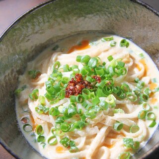 イソフラボンたっぷり『豆乳ごま味噌うどん』